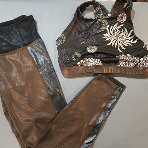 JoyLab Shimmering Black and Brown Pants with Floral Top (1C7)